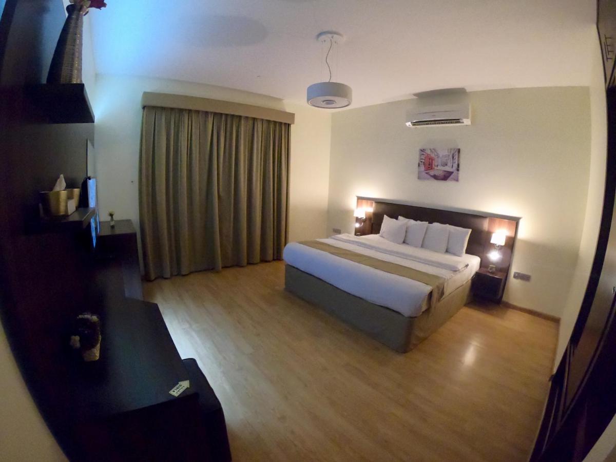 วีคเอนด์ โฮเต็ล อพาร์ตเมนต์ Hotel มัสกัต ภายนอก รูปภาพ