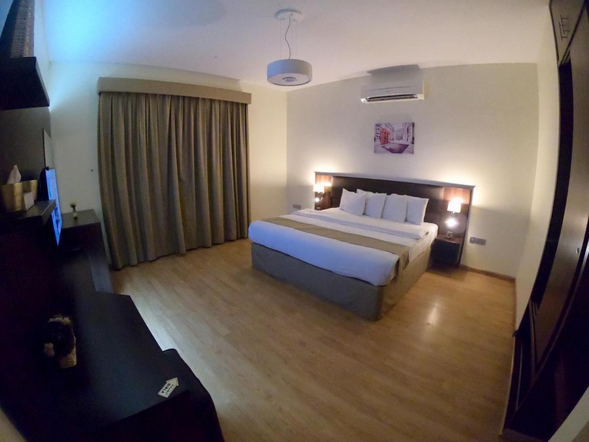 วีคเอนด์ โฮเต็ล อพาร์ตเมนต์ Hotel มัสกัต ภายนอก รูปภาพ