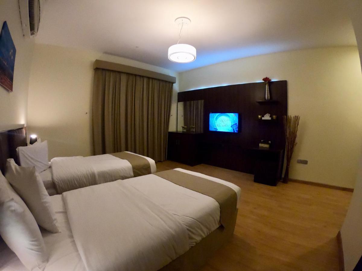 วีคเอนด์ โฮเต็ล อพาร์ตเมนต์ Hotel มัสกัต ภายนอก รูปภาพ