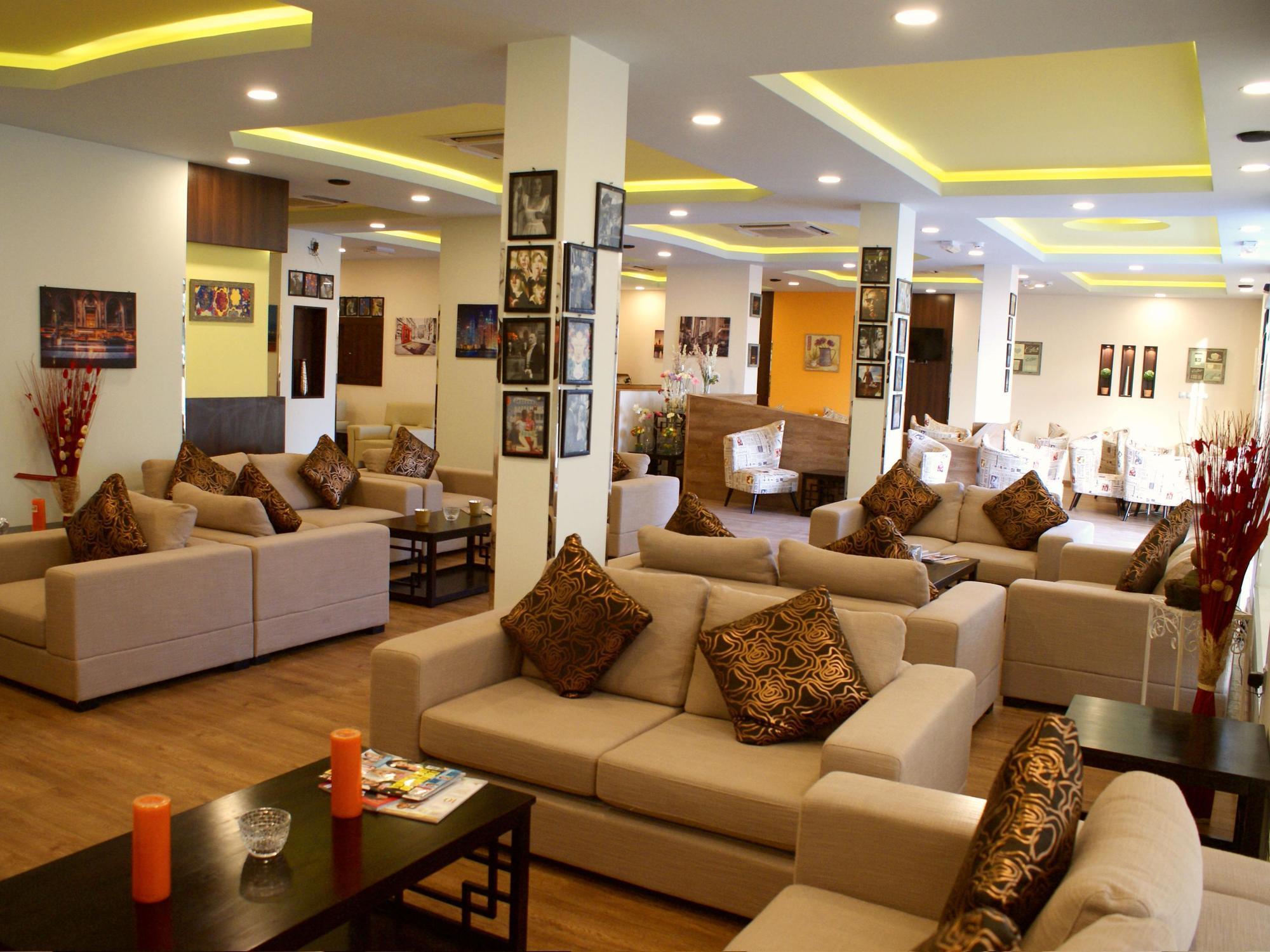 วีคเอนด์ โฮเต็ล อพาร์ตเมนต์ Hotel มัสกัต ภายนอก รูปภาพ