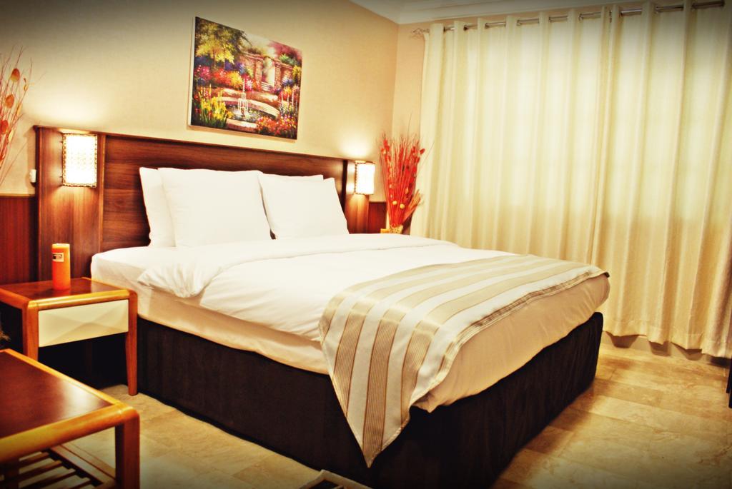 วีคเอนด์ โฮเต็ล อพาร์ตเมนต์ Hotel มัสกัต ภายนอก รูปภาพ