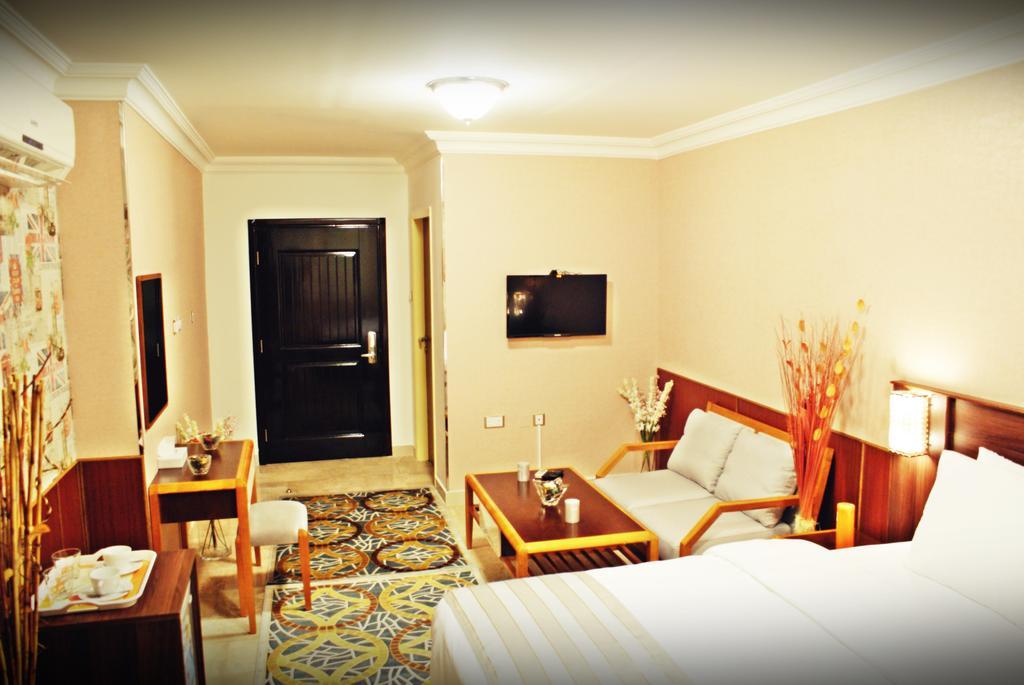 วีคเอนด์ โฮเต็ล อพาร์ตเมนต์ Hotel มัสกัต ภายนอก รูปภาพ