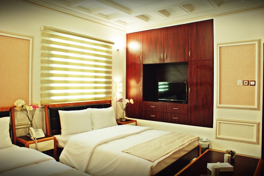 วีคเอนด์ โฮเต็ล อพาร์ตเมนต์ Hotel มัสกัต ภายนอก รูปภาพ