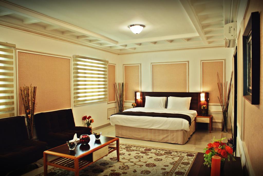 วีคเอนด์ โฮเต็ล อพาร์ตเมนต์ Hotel มัสกัต ภายนอก รูปภาพ