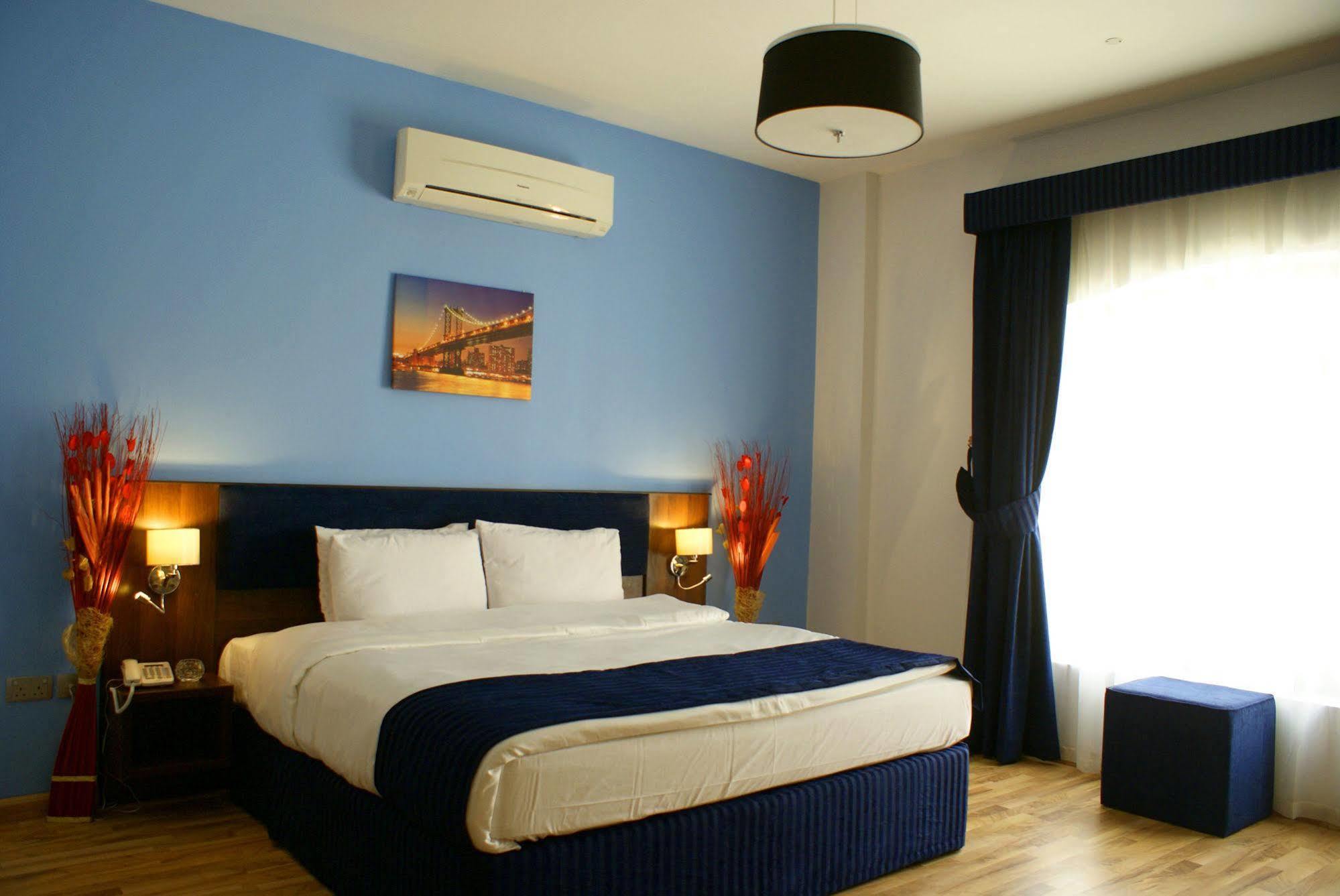 วีคเอนด์ โฮเต็ล อพาร์ตเมนต์ Hotel มัสกัต ภายนอก รูปภาพ